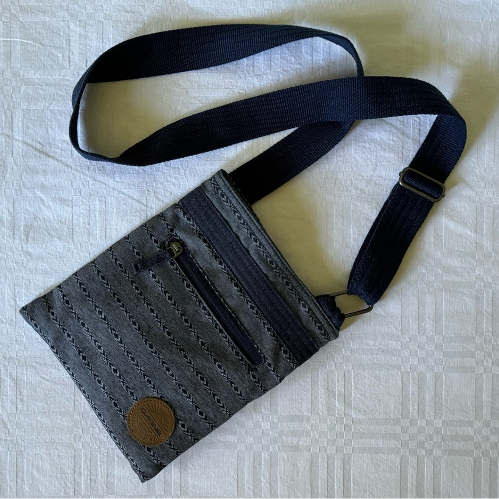 Dakine Jive crossbody bag
